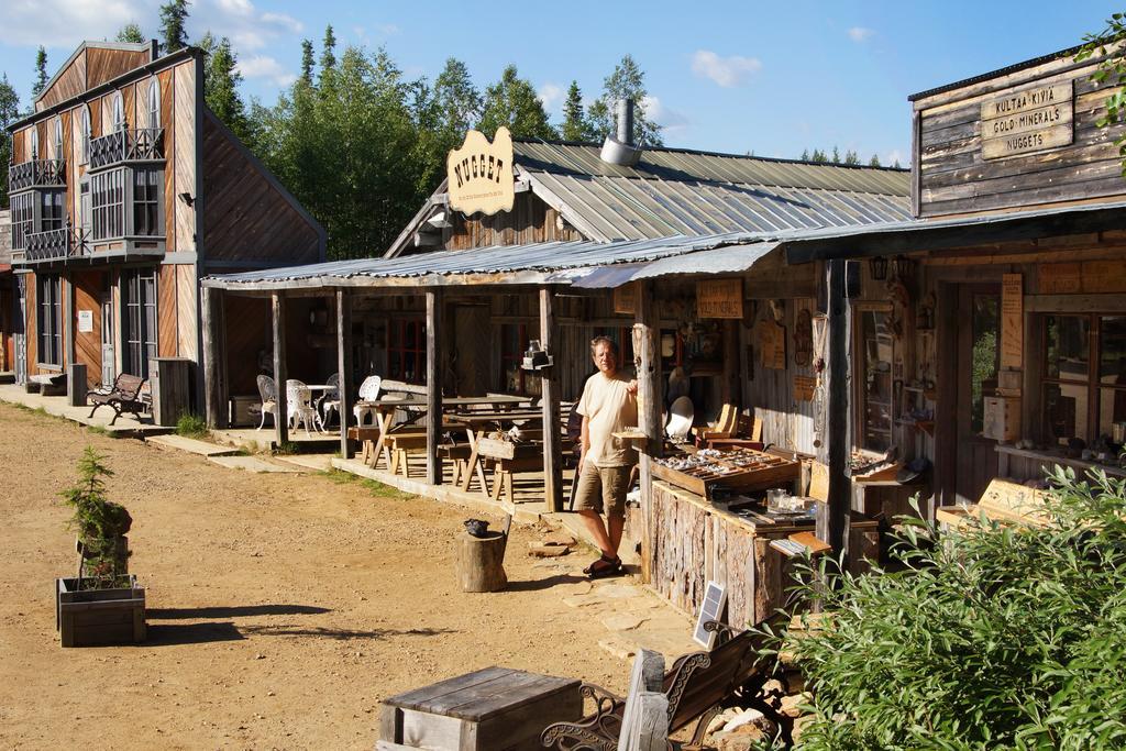 Gold Village 2*