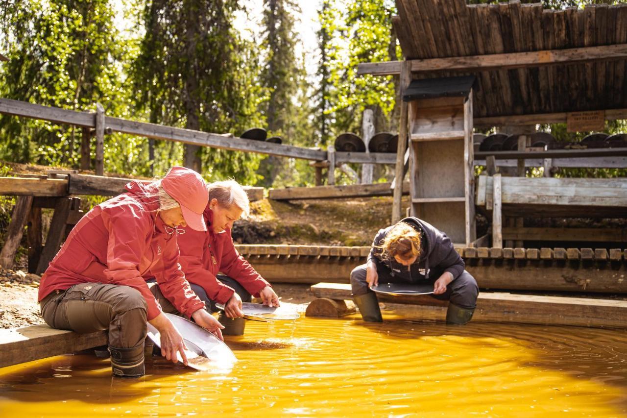 Gold Village